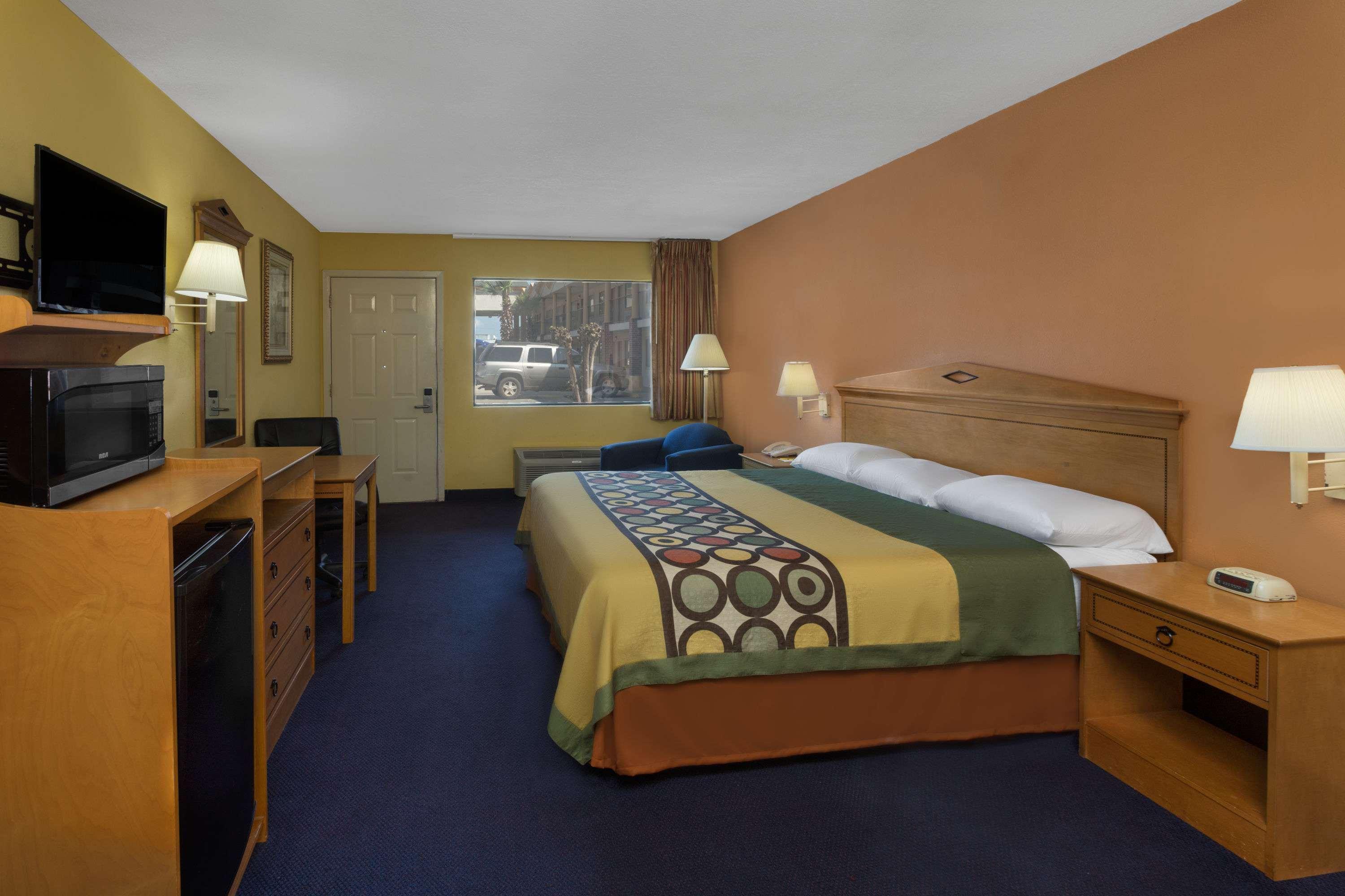 Super 8 By Wyndham Breaux Bridge Motel Exterior photo